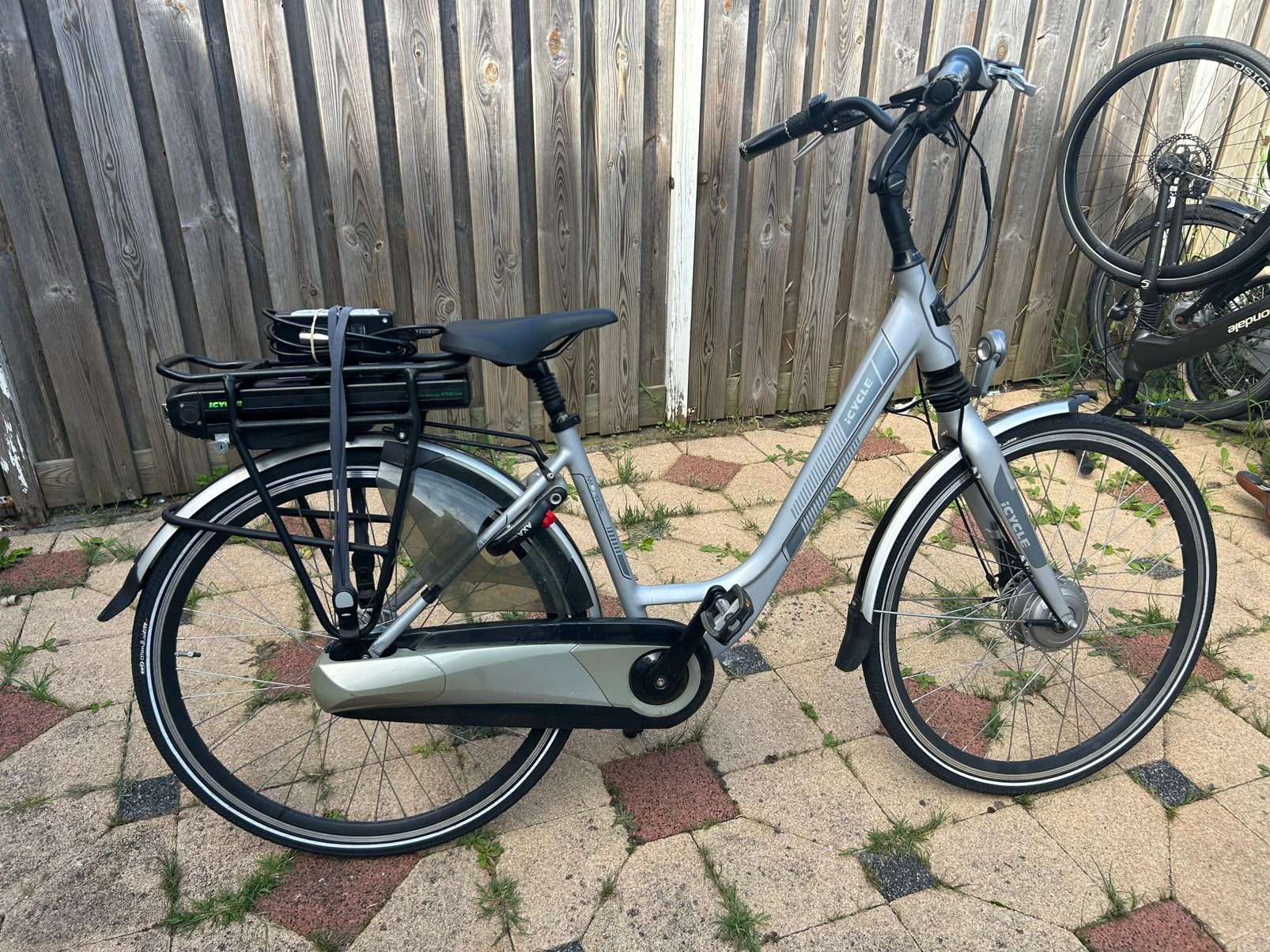 Icycle mistral elektrische fiets met gereviseerde ac cu, Fietsen en Brommers, Elektrische fietsen, Zo goed als nieuw, 47 tot 51 cm