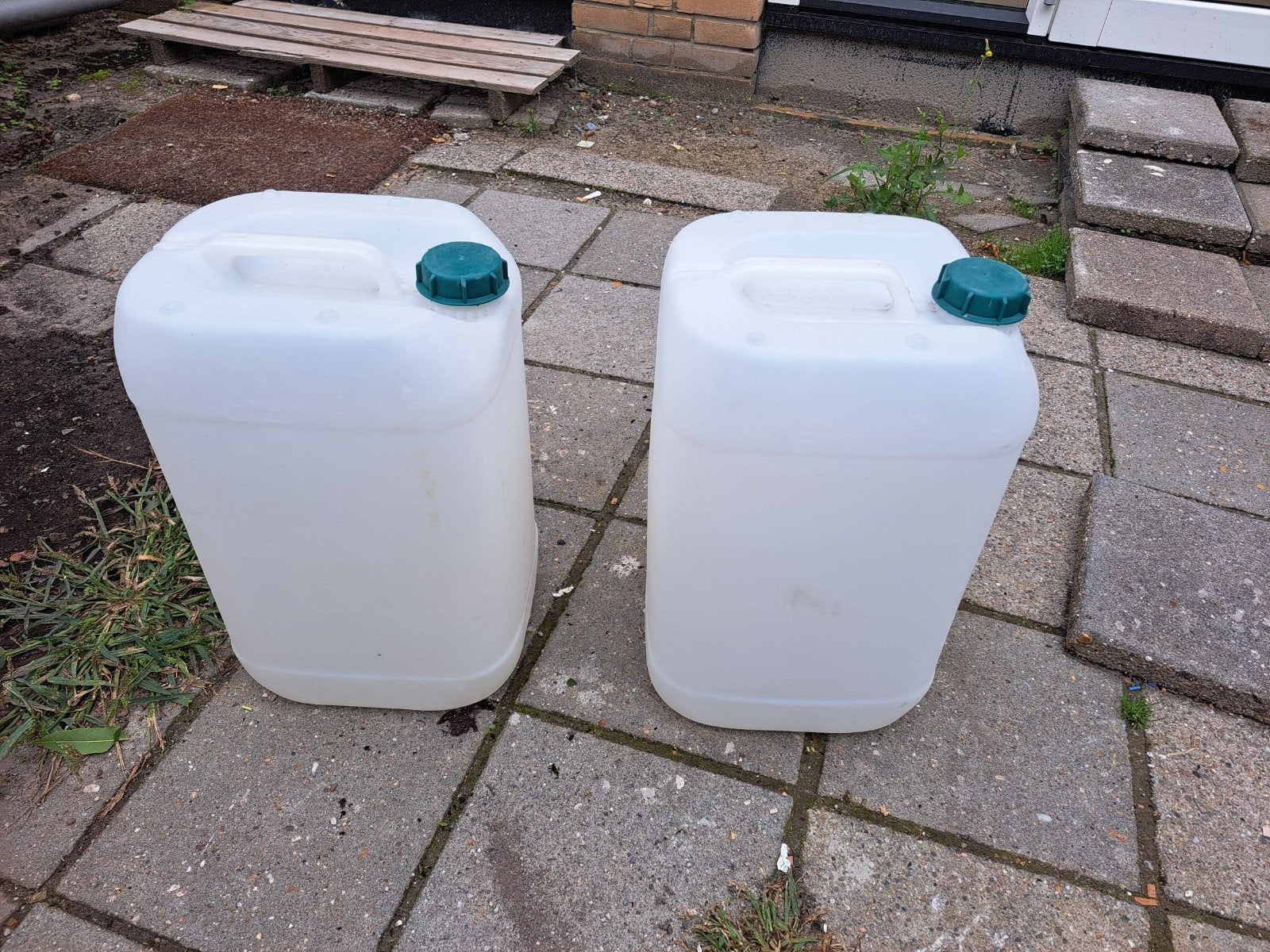 2x 25L Jerrycans voor Benzine/Vloeistoffen, Ophalen of Verzenden