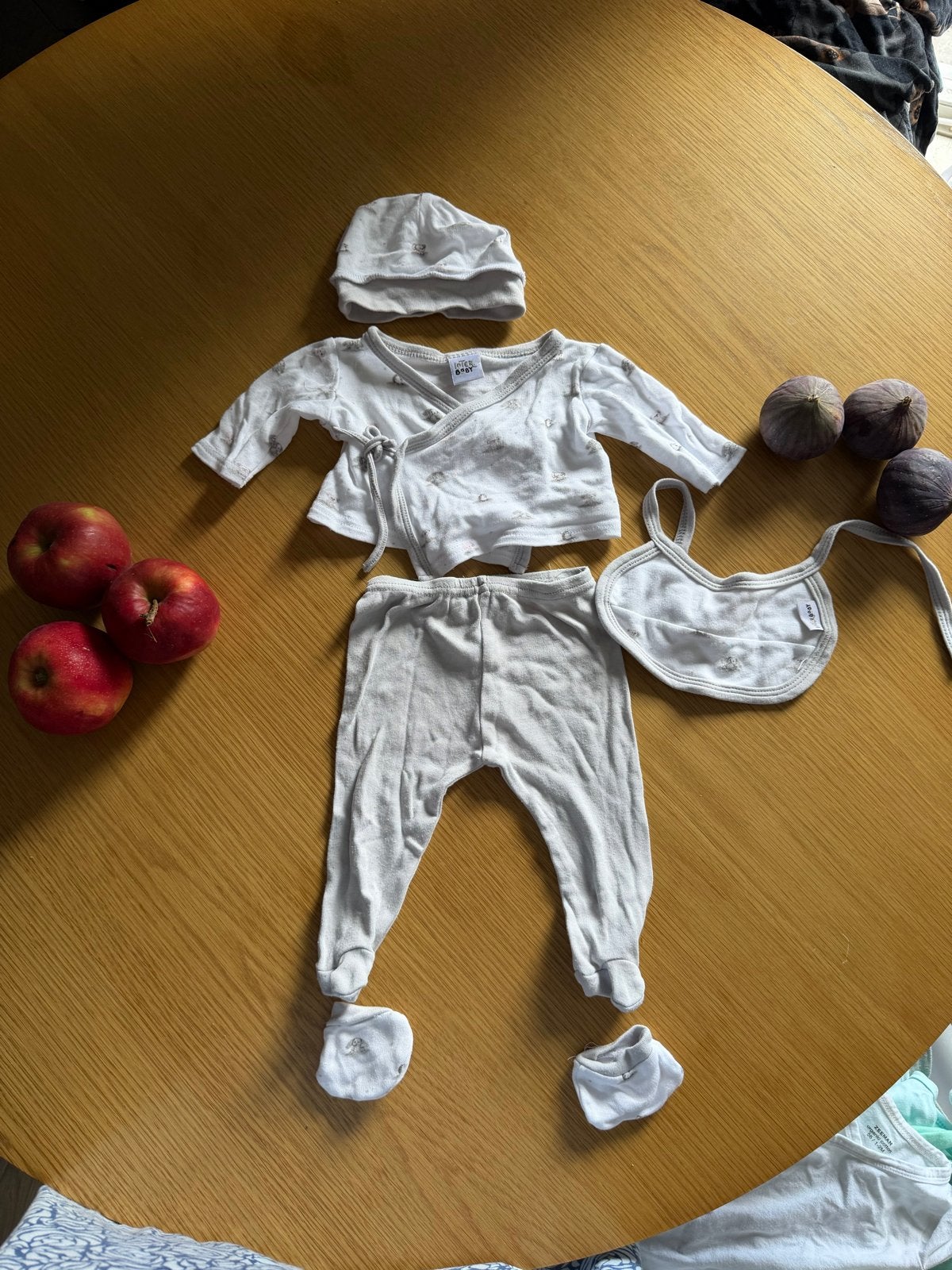 Inter Baby newborn set: mutsje, overslagromper, broekje, sla, Ophalen of Verzenden, Gebruikt, Jongetje of Meisje