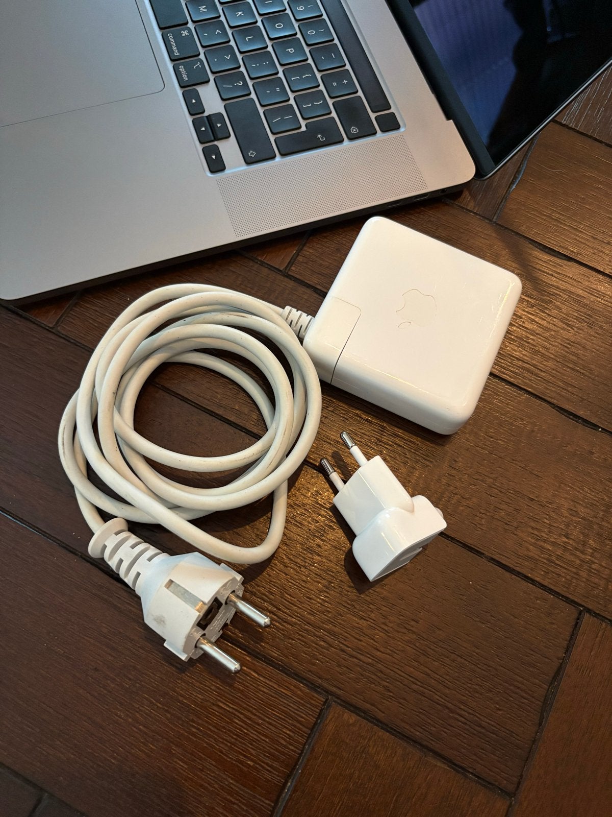 Foto 5 van MacBook Pro 16” 2019 i9 / 16GB / 1TB / Radeon 5500M