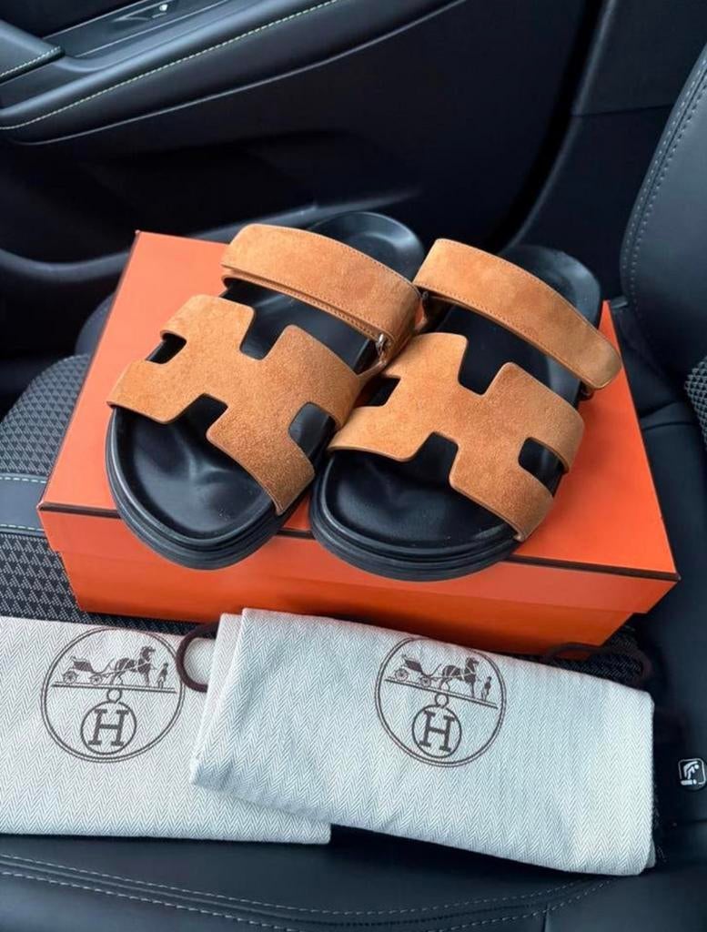 Hermes chypre Orgineel, Ophalen of Verzenden, Zo goed als nieuw, Zwart, Sandalen of Muiltjes