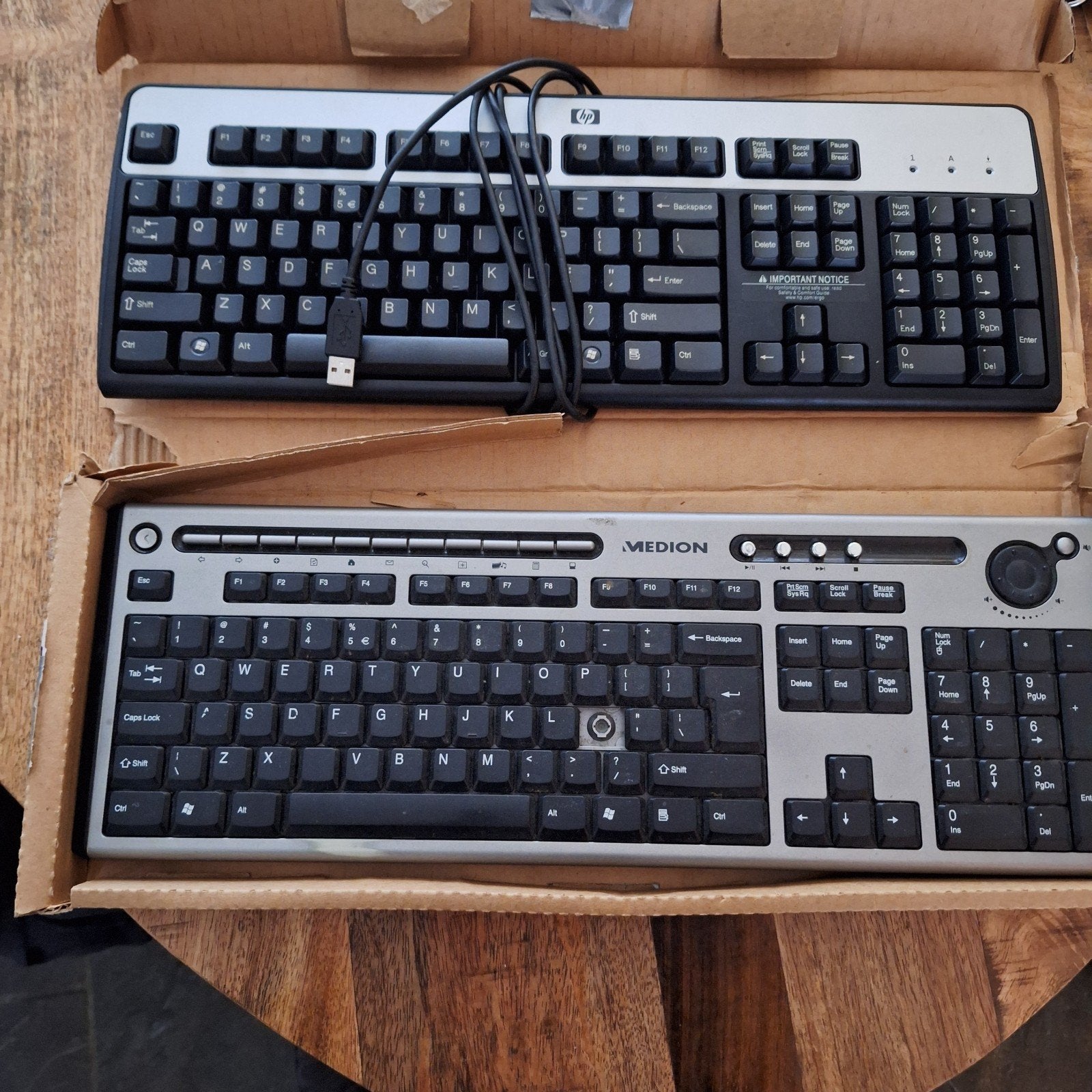 Medion en HP bedrade toetsenborden (QWERTY), Computers en Software, Toetsenborden, Medion, HP, Gebruikt, Ophalen of Verzenden