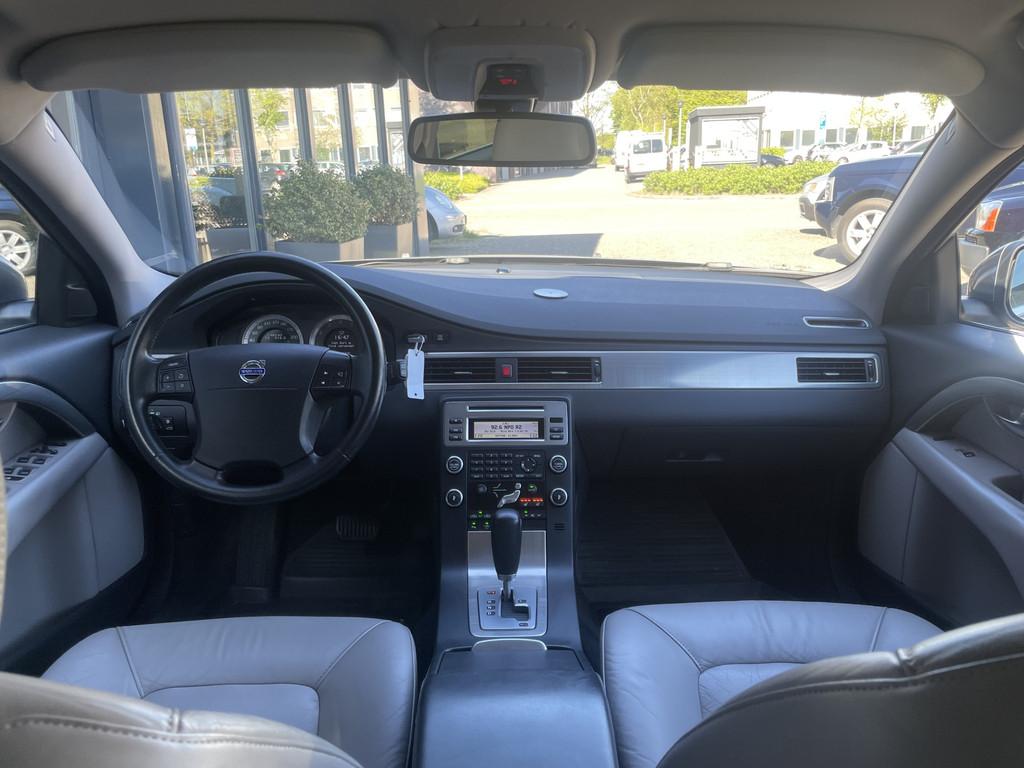 Volvo V70 3.0 T6 AWD Summum Youngtimer | 18 inch | Xenon, Auto's, Automaat, Traction-control, Gebruikt, 2953 cc