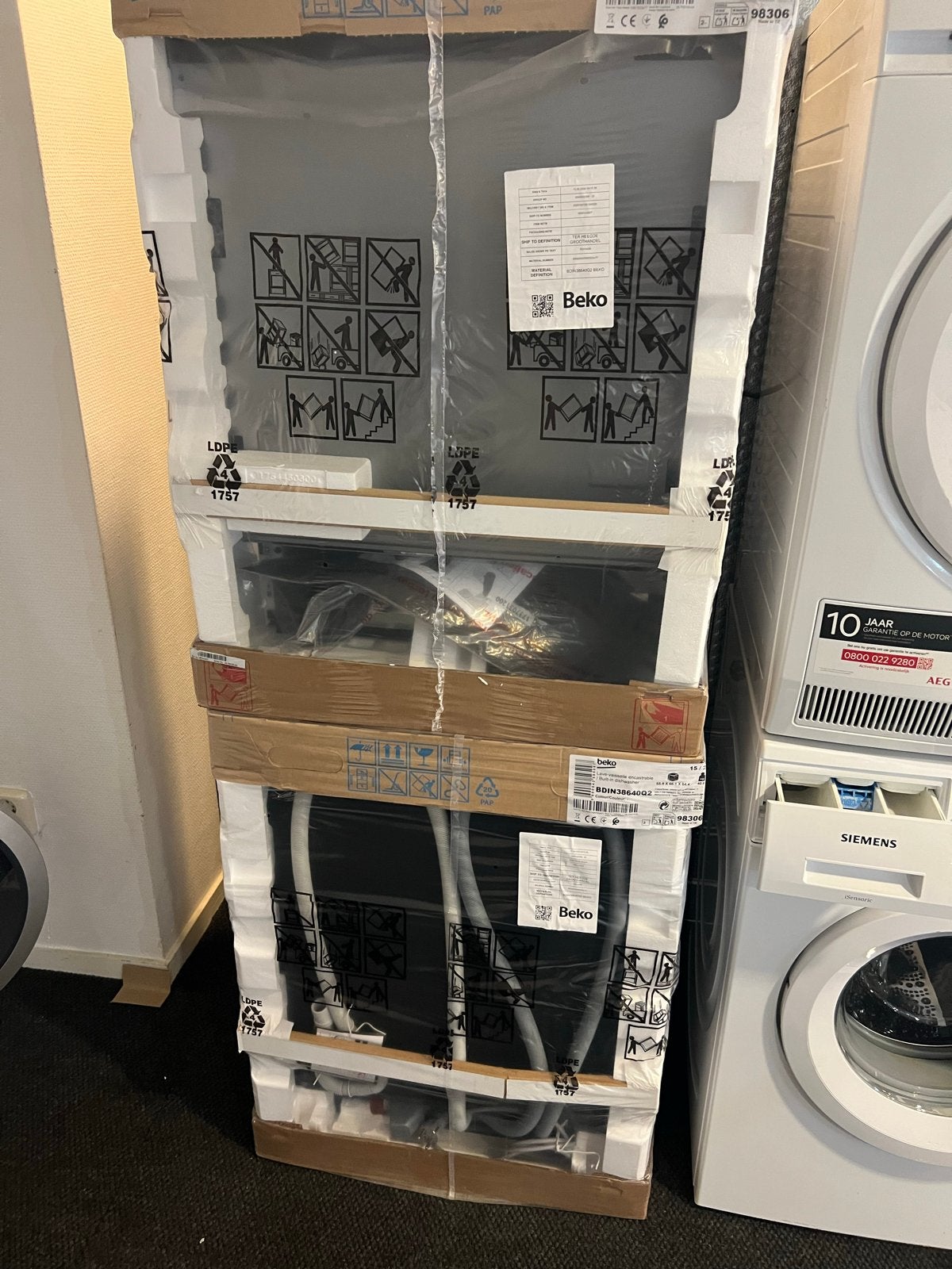 Beko BDIN38640Q2 Inbouw Vaatwasser - 5 Jaar Garantie, Energieklasse A of zuiniger, Minder dan 85 cm, Jhwitgoedassen, 60 cm of meer