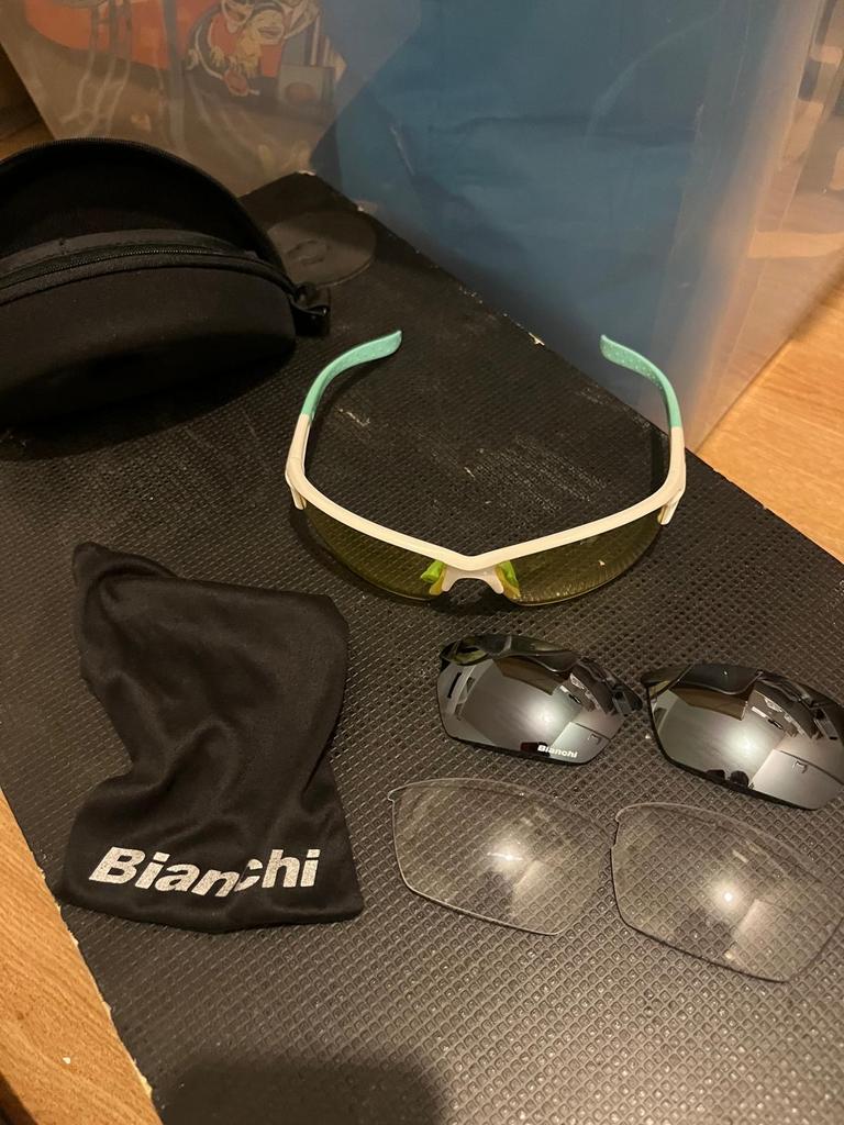 Bianchi Sportbril met verwisselbare lenzen, Fietsen en Brommers, Fietsaccessoires | Fietskleding, Gebruikt, Bovenkleding, Ophalen of Verzenden