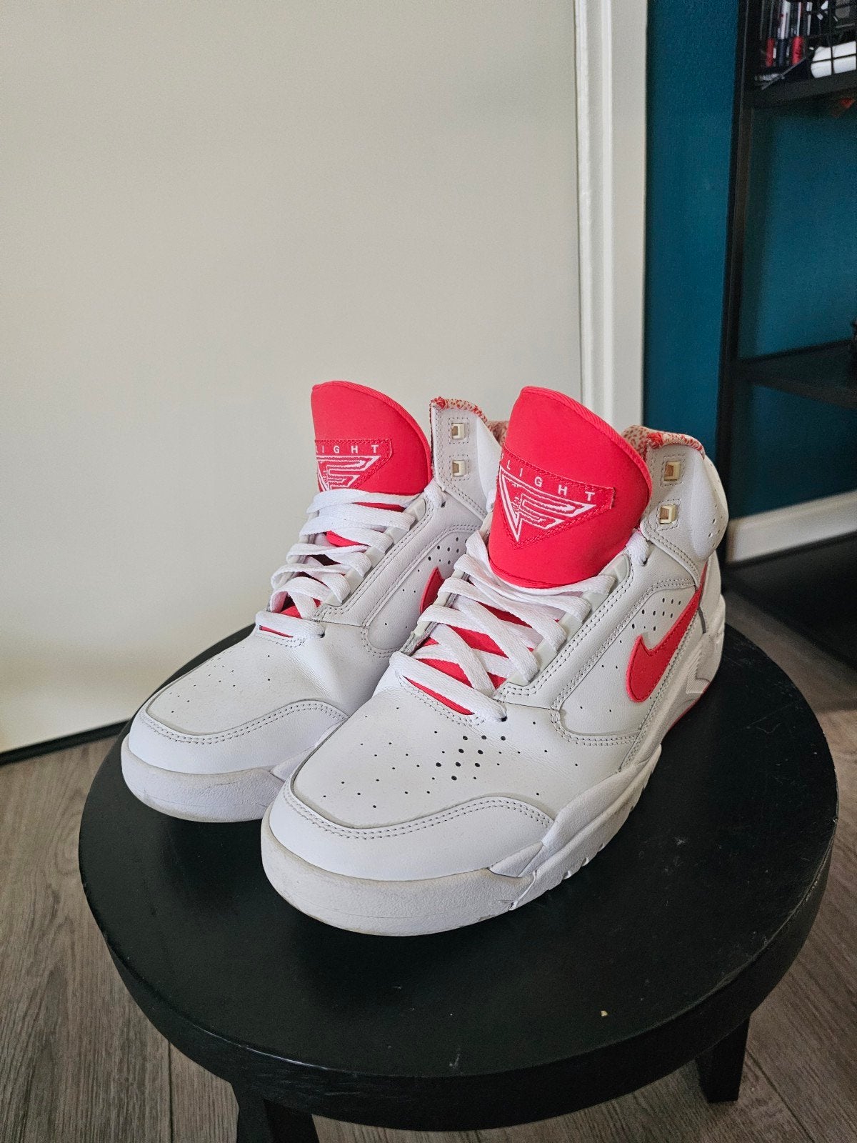 Nike Flight Sneakers - Wit/Rood - Maat 40, Kleding | Dames, Schoenen, Ophalen of Verzenden
