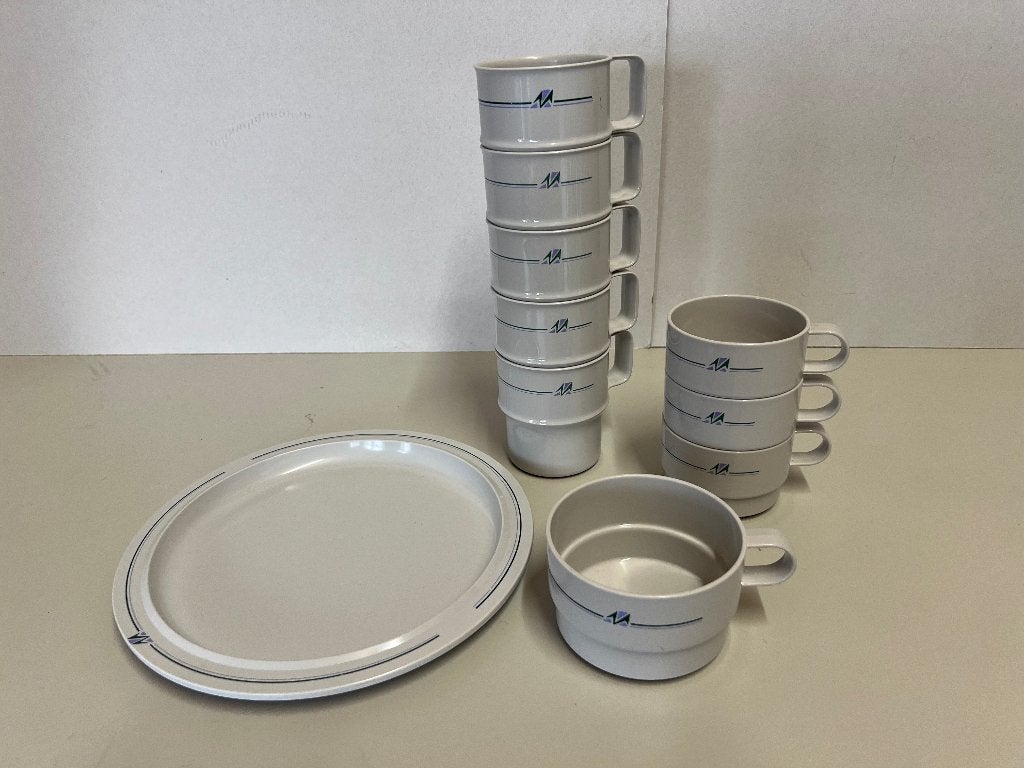 Mepal grijs met motief 10 stuks, Caravans en Kamperen, Kampeeraccessoires, Ophalen of Verzenden, Gebruikt