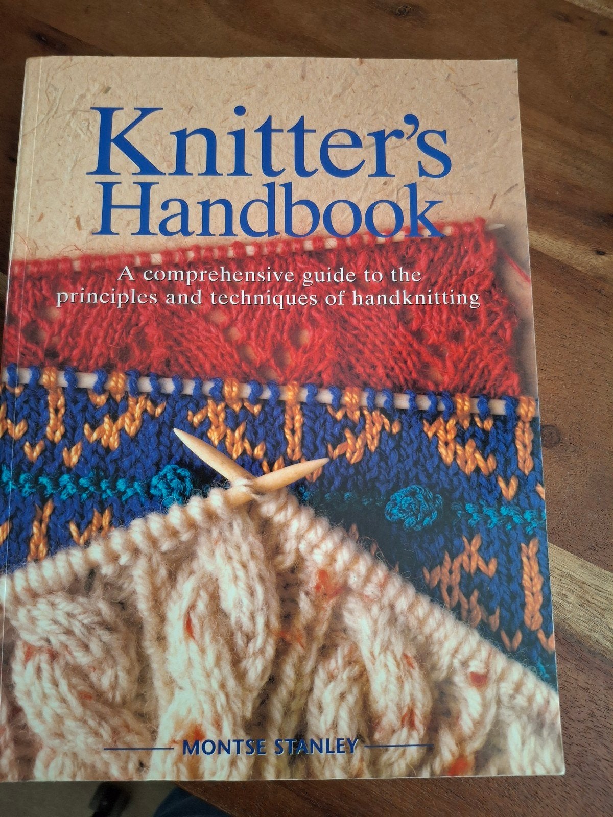 Knitter's Handbook: Uitgebreid Handwerkboek met Technieken, Ophalen of Verzenden