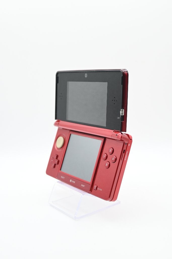 Nintendo 3DS Rood + Doos, Nintendo, Nintendo of Europe GmbH, Herriotstraße 4, 60528 Frankfurt am Main, Duitsland, Info@nintendo.de