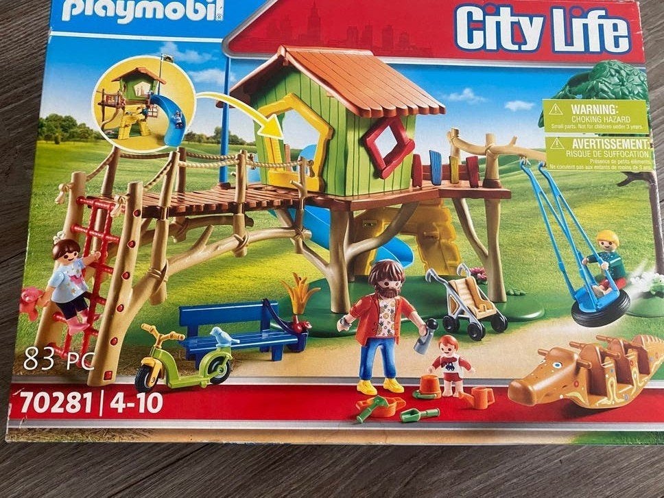 Playmobil City Life Boomhut met Speeltuin (70281), Ophalen of Verzenden, Zo goed als nieuw, Jongen of Meisje