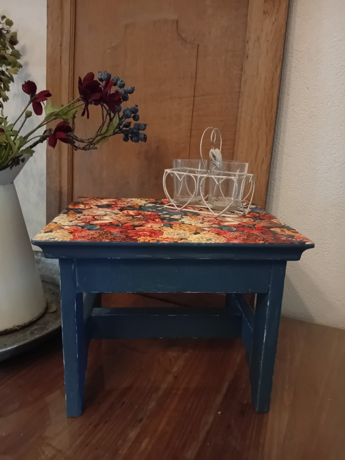 Brocant boho houten krukje /plantentafeltje / bijzettafeltje, Huis en Inrichting, Ophalen, Brocant boho, Zo goed als nieuw, 25 tot 50 cm