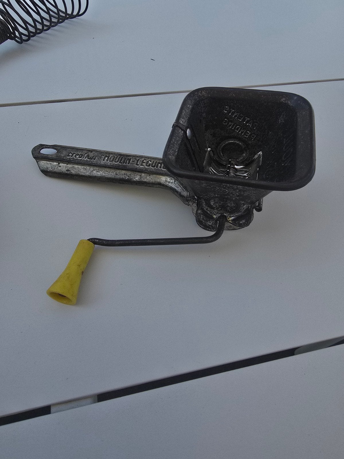 Antieke Franse Mouli Parsmint handrasp gemaakt in Frankrijk., Ophalen of Verzenden