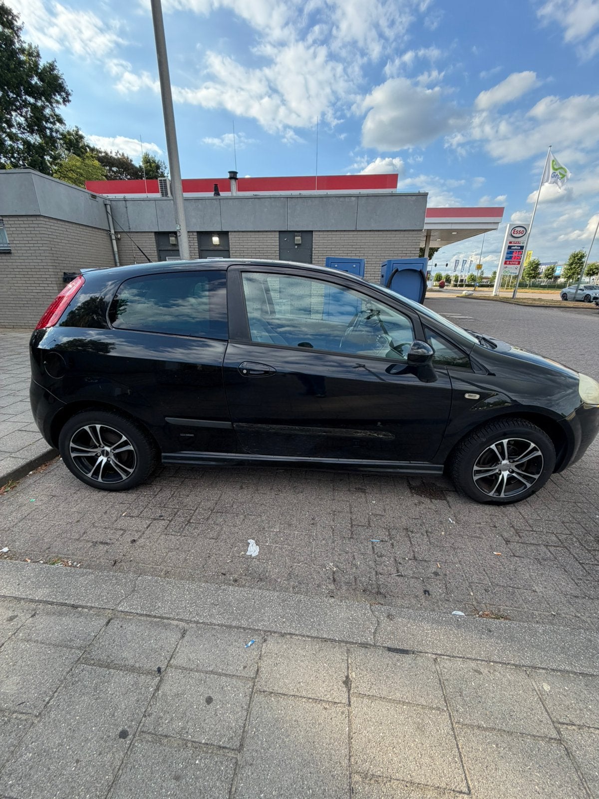 Fiat Punto 1.4 3DR 2006 Zwart, Auto's, Voorwielaandrijving, 40 €/maand, 4 cilinders, Zwart