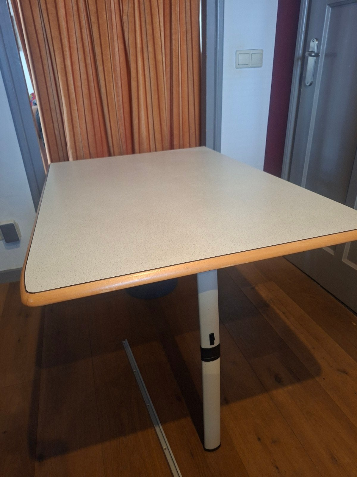 Inklapbare tafel voor camper/caravan met beugel, Caravans en Kamperen, Ophalen, Gebruikt
