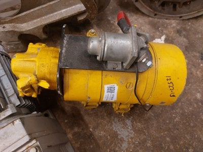 Hydraulische pomp 24 volt 2500 watt, Watersport en Boten, Bootonderdelen, Niet ingevuld, Gebruikt, Niet ingevuld, Niet ingevuld