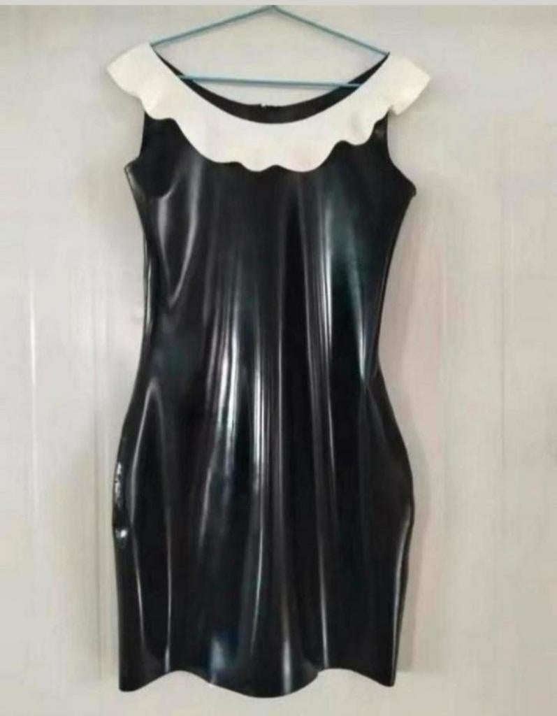 Prachtige latex jurk met ruches, tm 3XL, Verzenden, Zwart, Nieuw, Maat 34 (XS) of kleiner