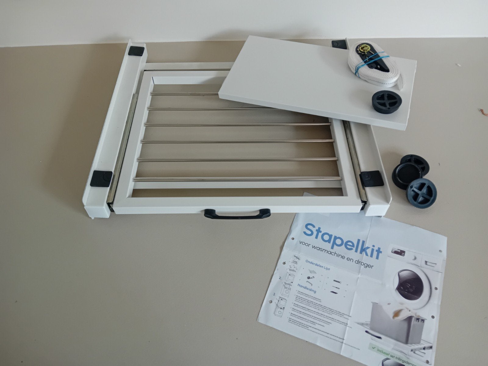 stapelkit wasmachine en droger, Ophalen, Zo goed als nieuw