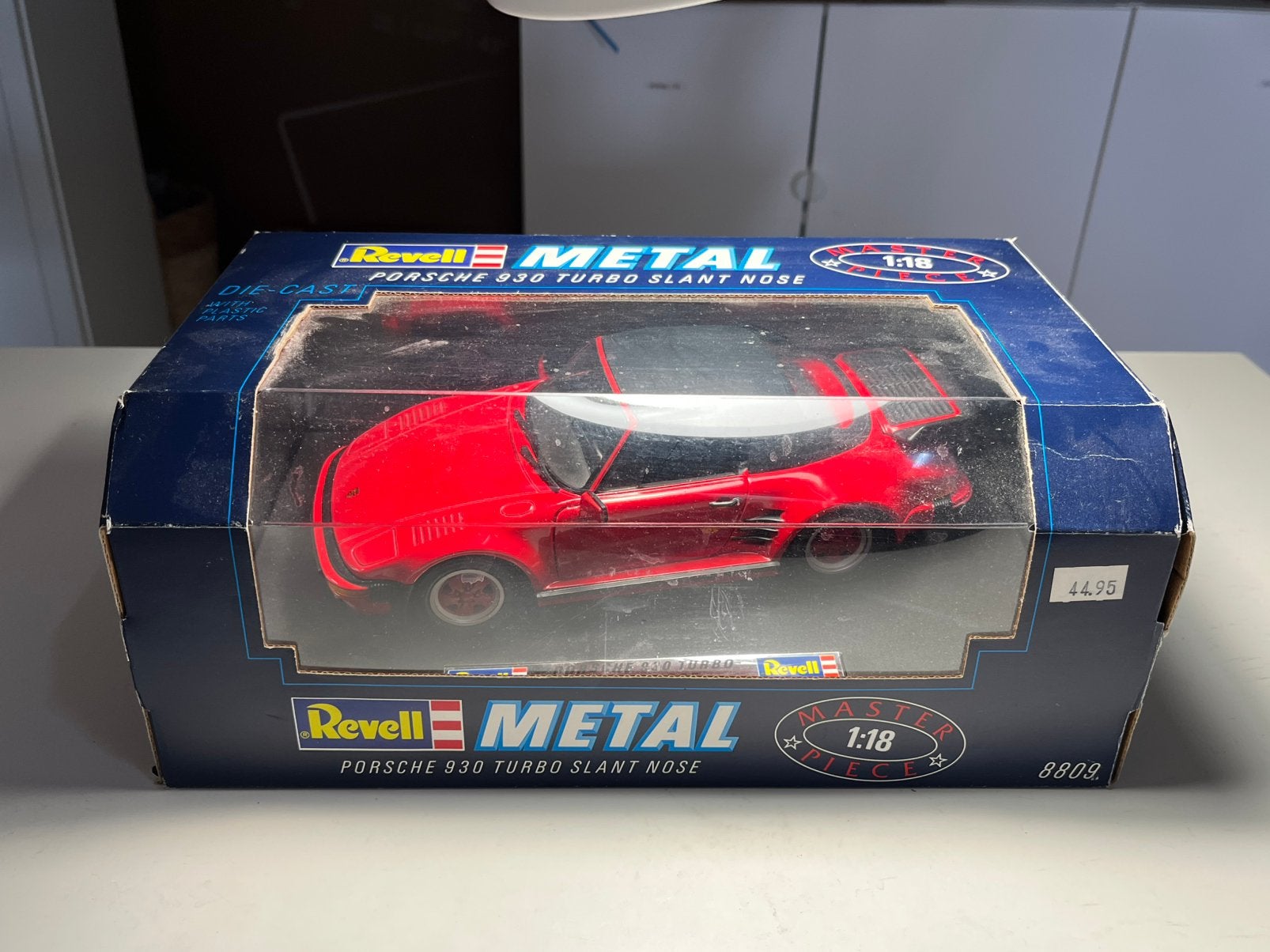 Revell - Porsche 930 Turbo Slant Nose - Schaal 1:18, Hobby en Vrije tijd, Modelauto's | 1:18, Verzenden, Nieuw, Auto, Revell