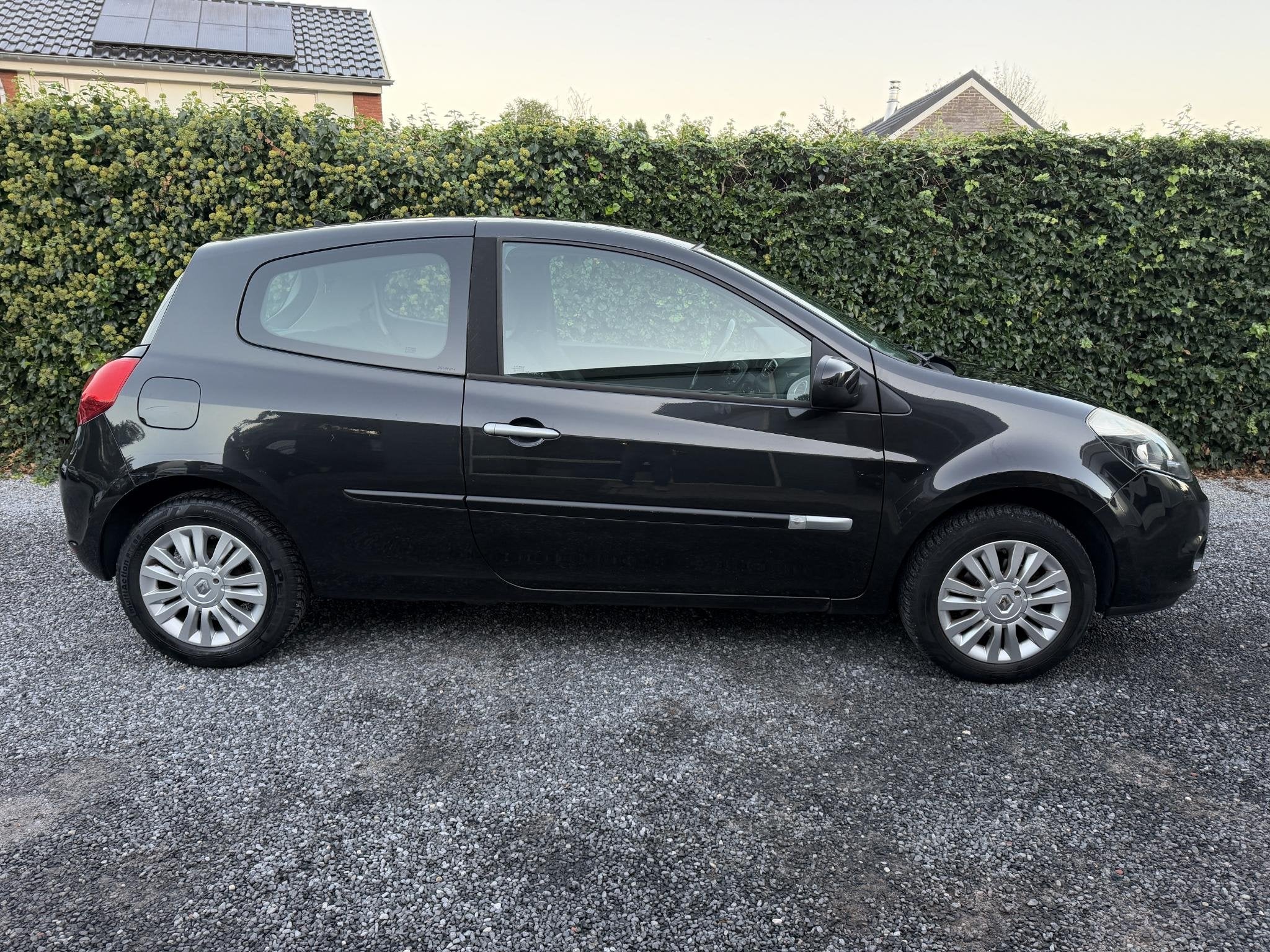 Foto 2 van Renault Clio 1.2 Collection | Airco | Cruise Control | Elekt