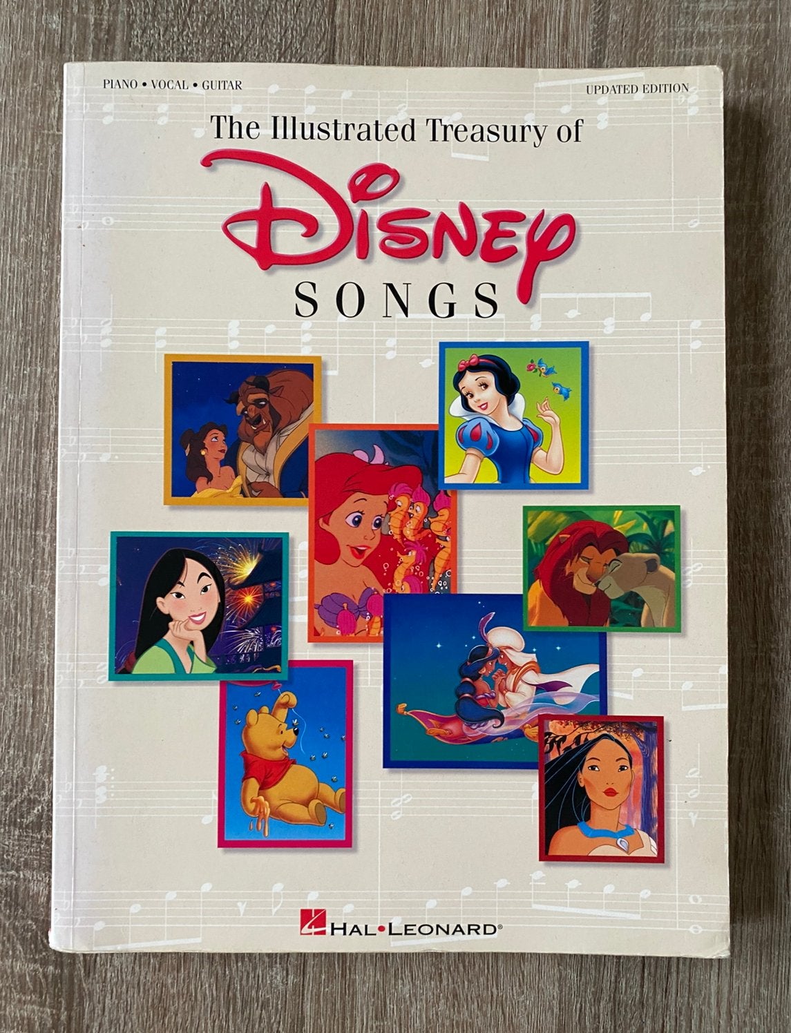 The illustrated treasury of disney songs (bladmuziek), Muziek en Instrumenten, Bladmuziek, Ophalen of Verzenden, Zo goed als nieuw