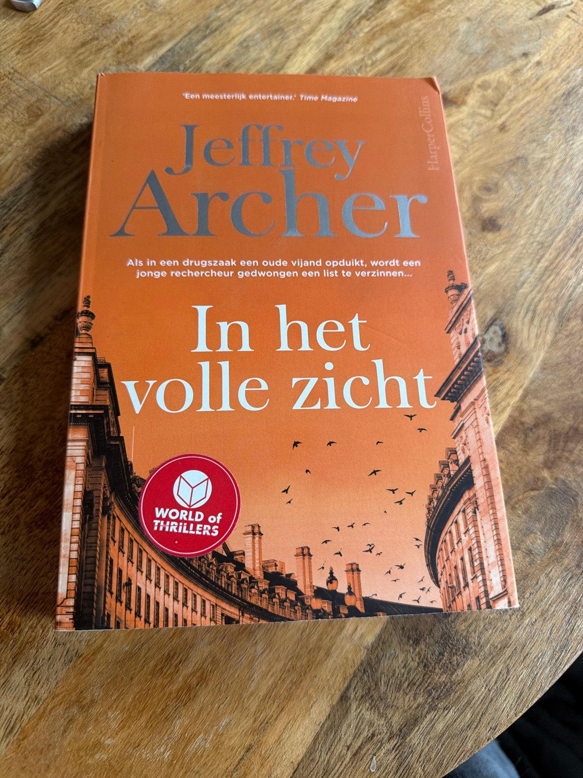 Jeffrey Archer - In het volle zicht (World of Thrillers), Ophalen of Verzenden, Zo goed als nieuw