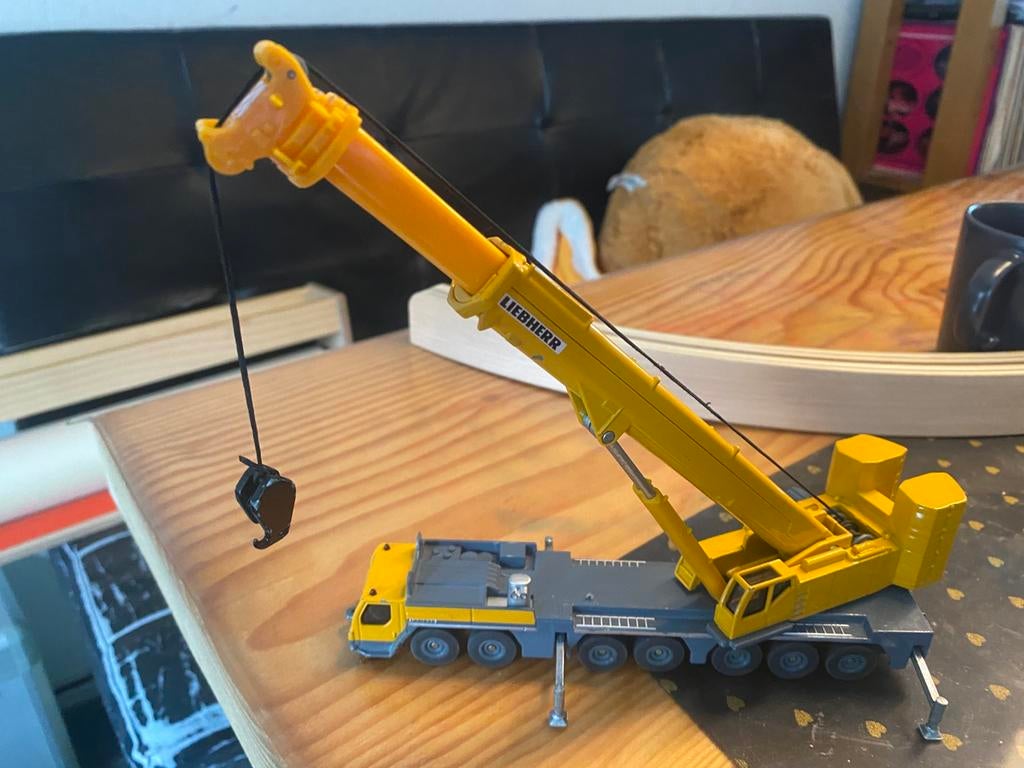 liebherr kraanwagen, Kinderen en Baby's, Speelgoed | Speelgoedvoertuigen, Ophalen, Zo goed als nieuw