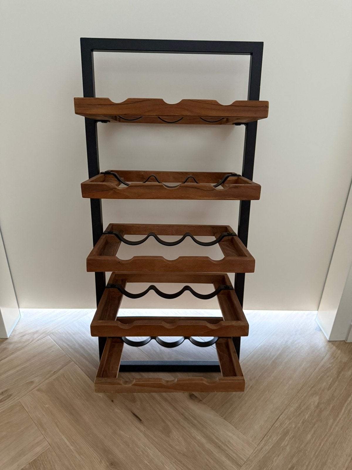 Hangend wijnrek - metalen frame met teakhout (15 flessen), Ophalen, Zo goed als nieuw