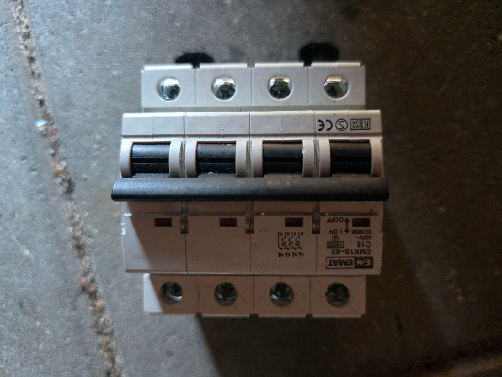 EMAT C16 Automaat, Doe-het-zelf en Verbouw, Elektra en Kabels, Ophalen of Verzenden, Overige typen
