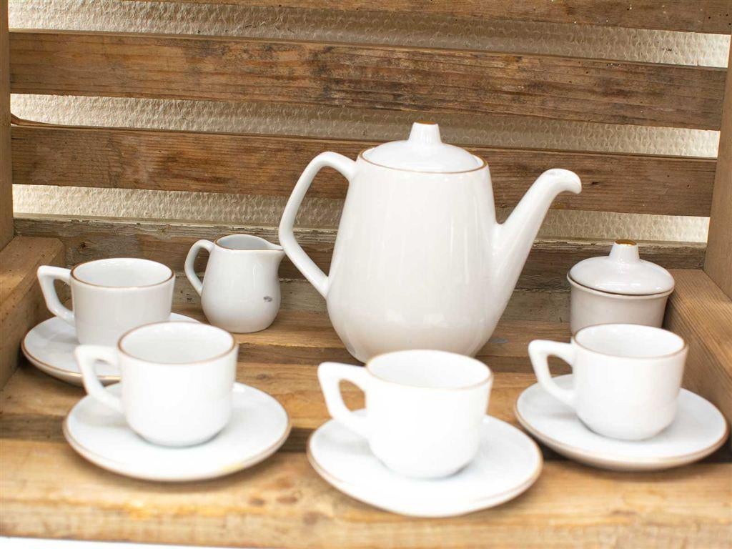 13 delig porseleinen kinderservies 34624, Gebruikt, Ophalen of Verzenden, Bord(en), Wedgwood