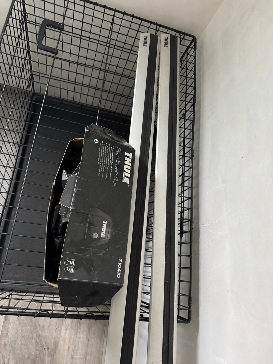 Thule 7140 voetenset, incl. Wingbar 118cm, Auto diversen, Dakdragers, Ophalen, Zo goed als nieuw