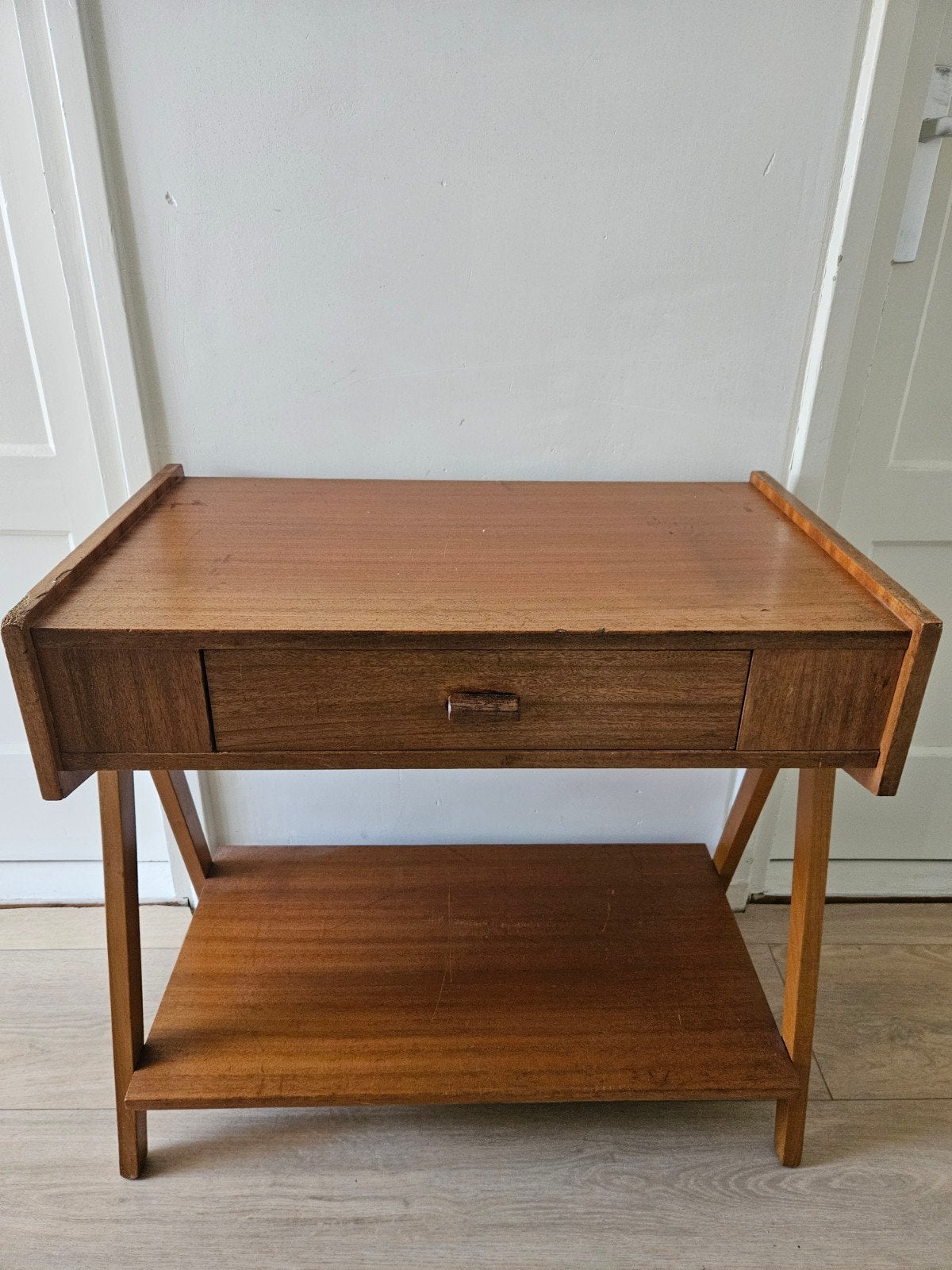 Vintage Jaren '60 Bijzettafel met Lade, Ophalen, Gebruikt