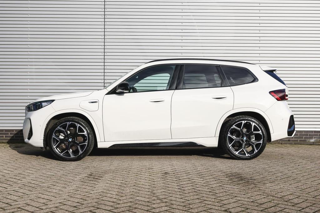 BMW X1 xDrive30e High Executive M Sport Automaat / Trekhaak, Wit, Bedrijf, Vierwielaandrijving, Hybride Elektrisch/Benzine
