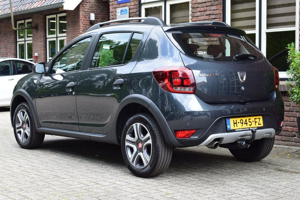 Dacia Sandero Stepway 0.9 TCe Tech Road Trekhaak | Camera |, Voorwielaandrijving, 898 cc, Stof, Met garantie (alle)