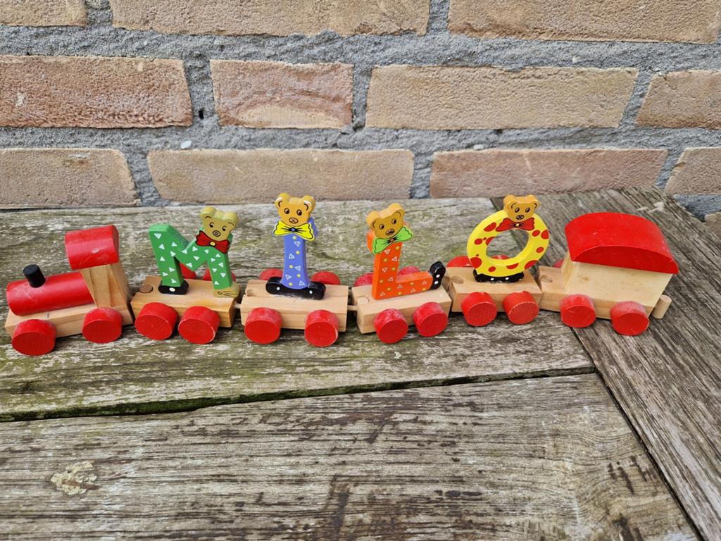 Houten trein naam Milo, Kinderen en Baby's, Speelgoed | Overig, Ophalen of Verzenden, Zo goed als nieuw, Jongen