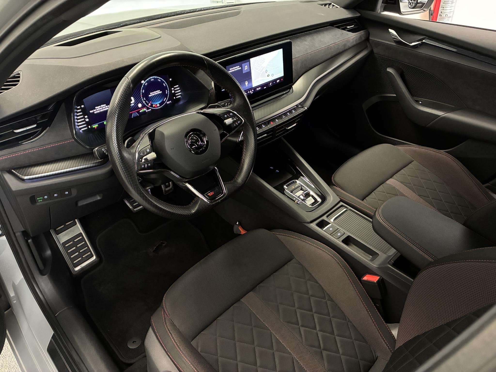 Skoda Octavia 1.4 TSI RS iV PHEV Business | 1e EIG | HEAD UP, Auto's, Dealer onderhouden, Stof, Gebruikt, Hybride Elektrisch/Benzine