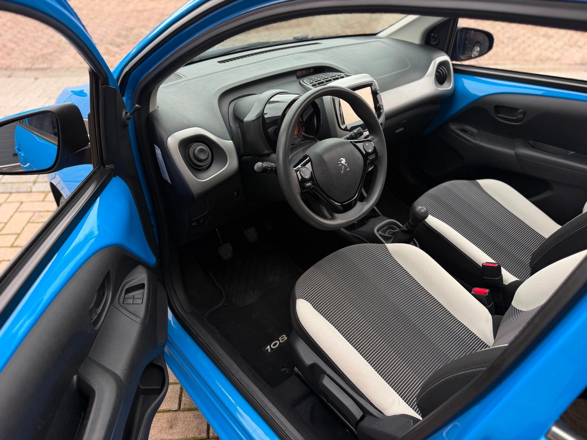 Peugeot 108 1.0 e-VTi Active TOP! Open Dak Cabrio Airco Elk., Voorwielaandrijving, Dealer onderhouden, Stof, Gebruikt
