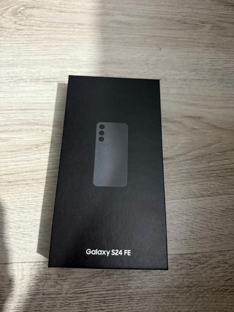 Samsung Galaxy S24 FE, Telecommunicatie, Mobiele telefoons | Samsung, Galaxy S24, Zwart, Ophalen of Verzenden, Zo goed als nieuw