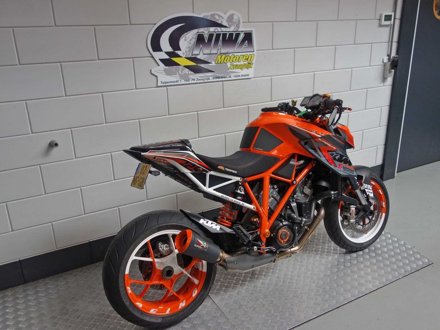 KTM 1290 SUPER DUKE R, 2 cilinders, KTM, Motorrijbewijs A, Bedrijf