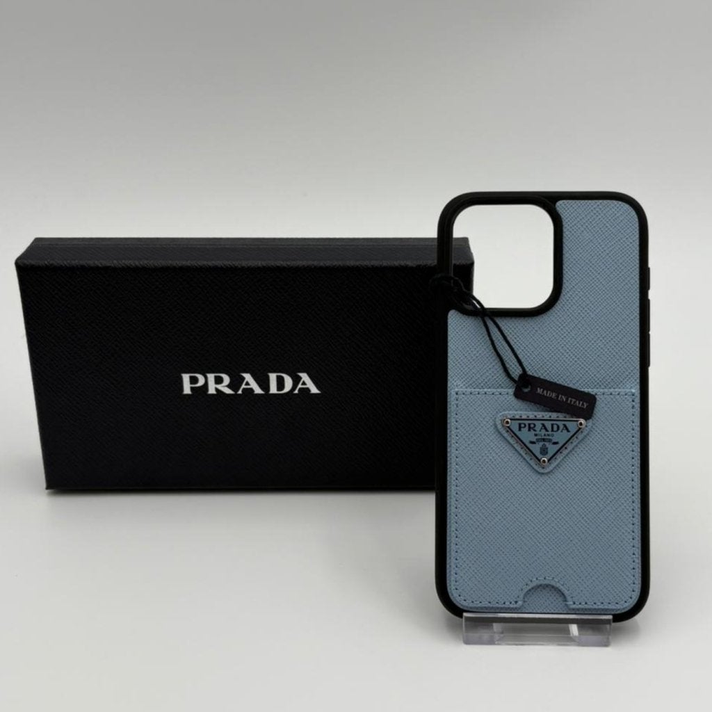 PRADA Cover Apple iPhone 15 Pro Max - Nieuw origineel, Prada, Nieuw, Support@prada.com, Prada S.p.A., 1 Via A. Manzoni, 
20121 Milan
Italy
