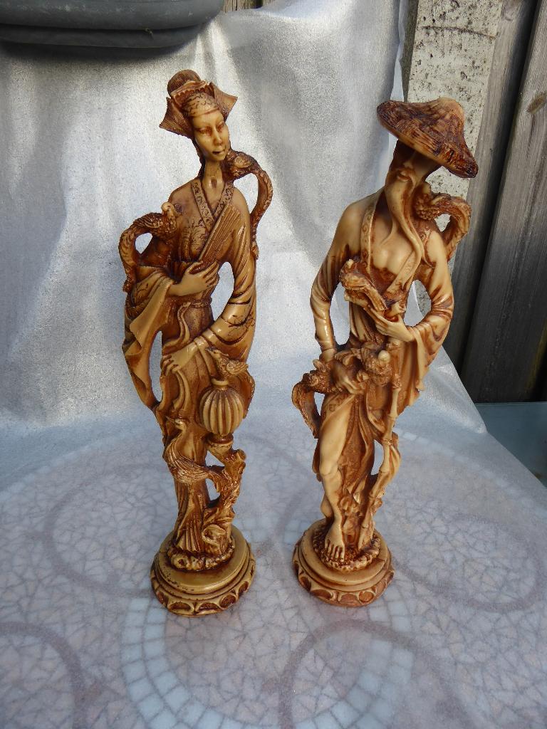 Decoratieve beelden oosterse man en vrouw, Verzamelen, Beelden en Beeldjes, Ophalen, Gebruikt, Mens