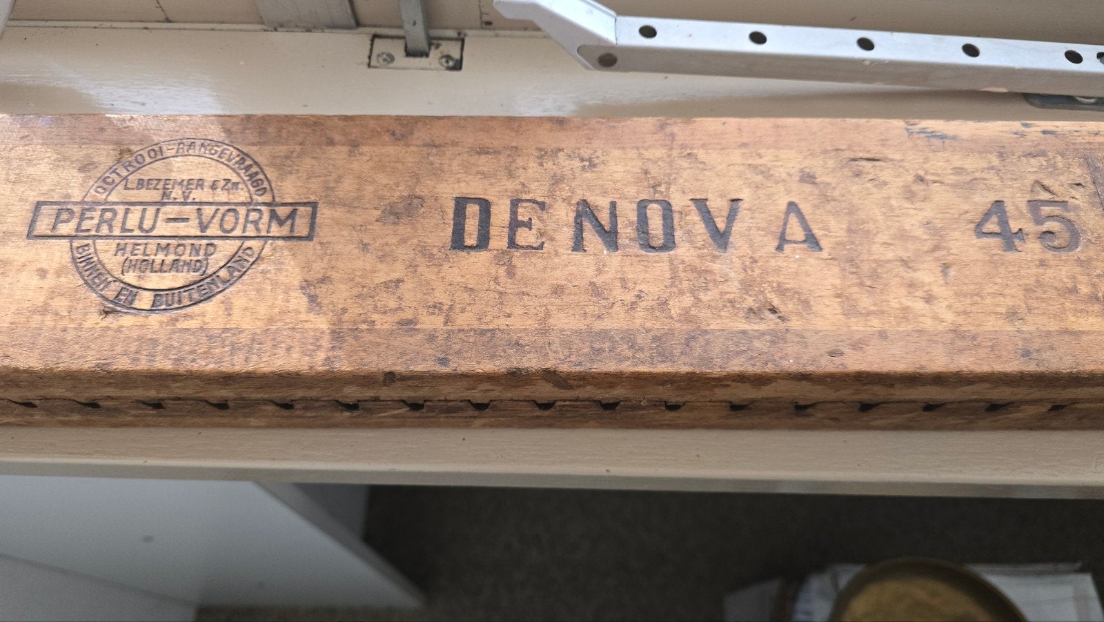 Antieke Houten Perlu-Vorm De Nova 45, Ophalen