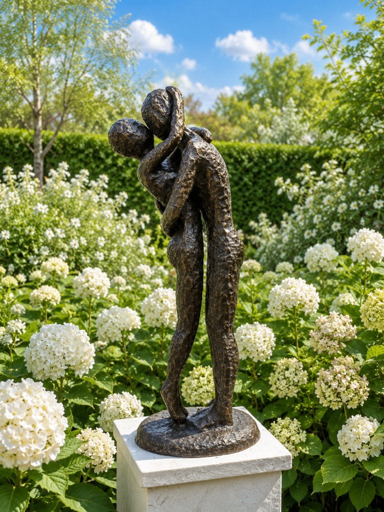 bronzen beeld / KUSSEND LIEFDESPAAR, Tuin en Terras, Tuinbeelden, Nieuw, Info@huisentuindecoratiemarie.nl, Mensenbeeld, Huis en tuin decoratie marie
