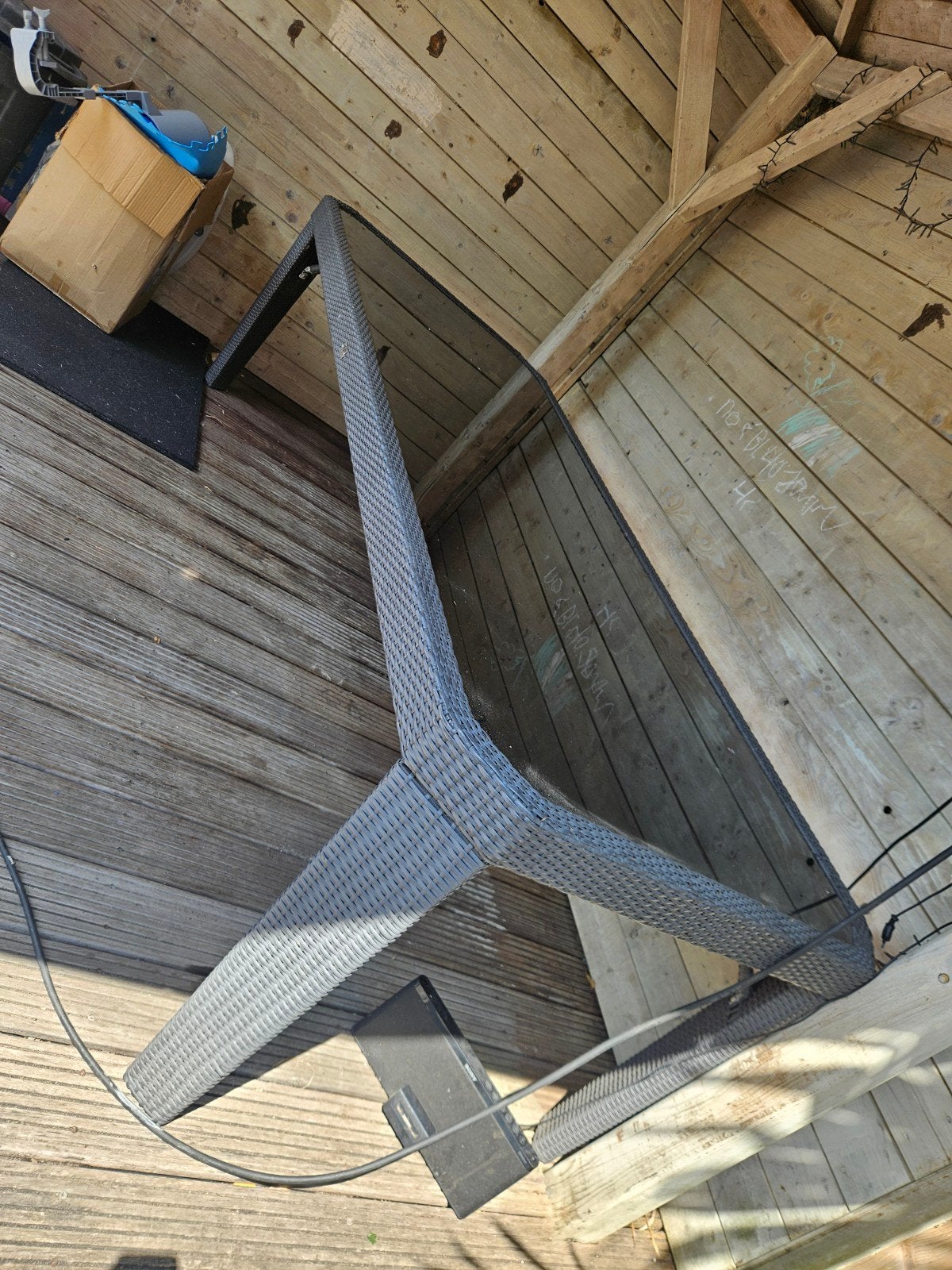 Wicker tuintafel met glazen blad, Ophalen, Gebruikt, Rechthoekig, Wicker