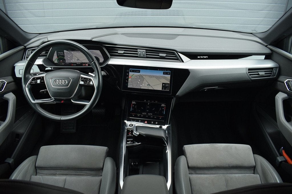 Audi e-tron 55 408pk 95kWh quattro S-line | SoH 90% | Pano |, Auto's, Audi, Automaat, 131 €/maand, 95 kWh, Leder en Stof