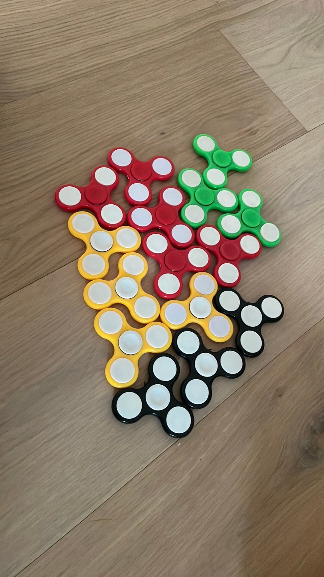 Fighet spinners, Sieraden, Tassen en Uiterlijk, Piercings, Ophalen of Verzenden, Zo goed als nieuw, Overige materialen, Oor- of Traguspiercing