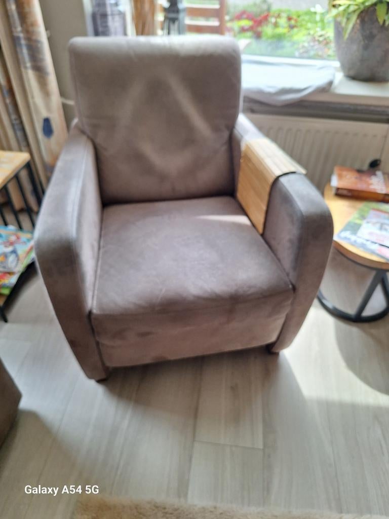 Lederen fauteuil in gebruikte staat, Huis en Inrichting, Fauteuils, Ophalen, 75 tot 100 cm, 75 tot 100 cm