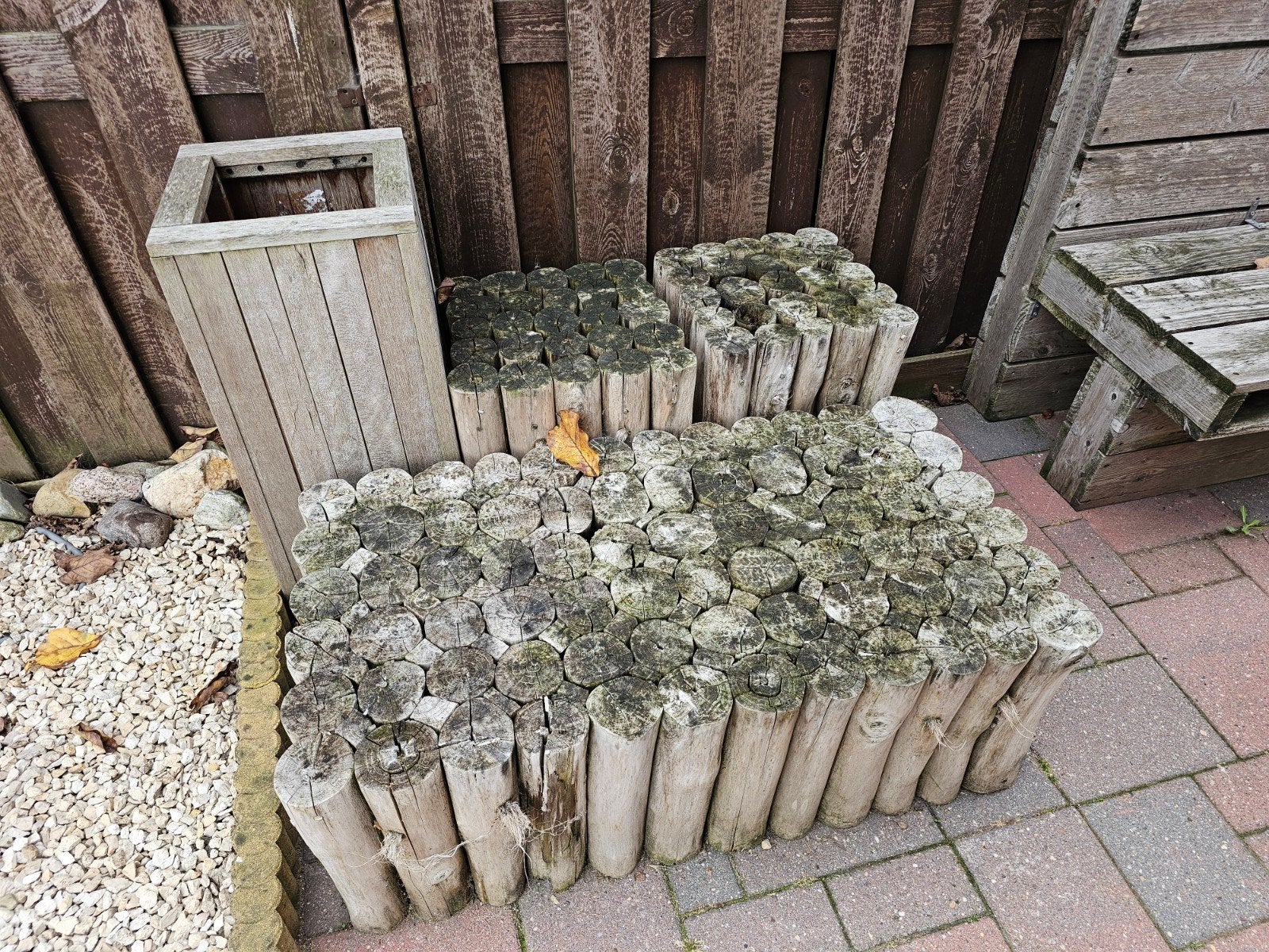 % Gratis bankjes van pallets en tafeltjes voor brandhout, Minder dan 3 m³, Ophalen