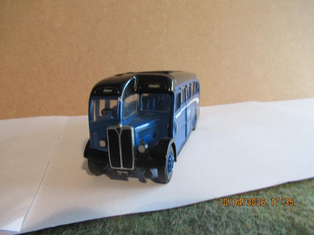 Corgi toy  AEC Regal coach, Ophalen of Verzenden, Zo goed als nieuw, Bus of Vrachtwagen, Corgi