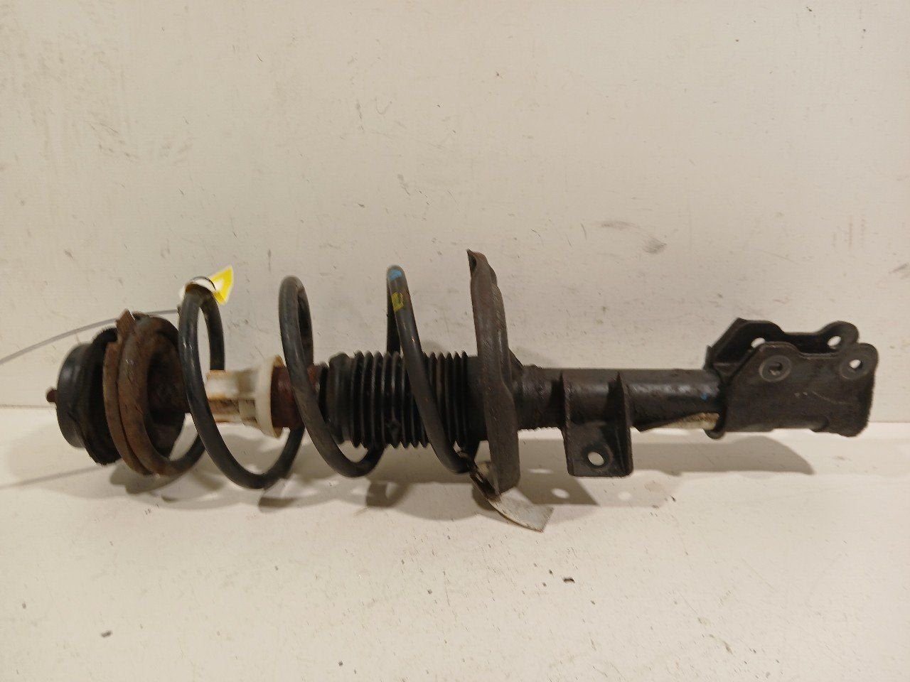Veerpoot rechts voor Fiat 500, Van der Ven Autorecycling B.V., Gebruikt, Ettenseweg 76, 4706 PB Roosendaal, The Netherlands, Herkomst onderdeel bekend