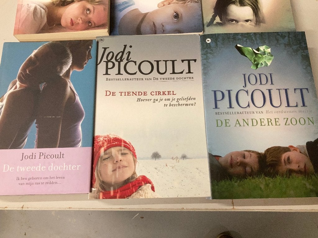 T.K. nog 7 boeken van Jodi Picoult Zie actuele lijst, Ophalen of Verzenden, Gelezen, Jodi Picoult, Wereld overig